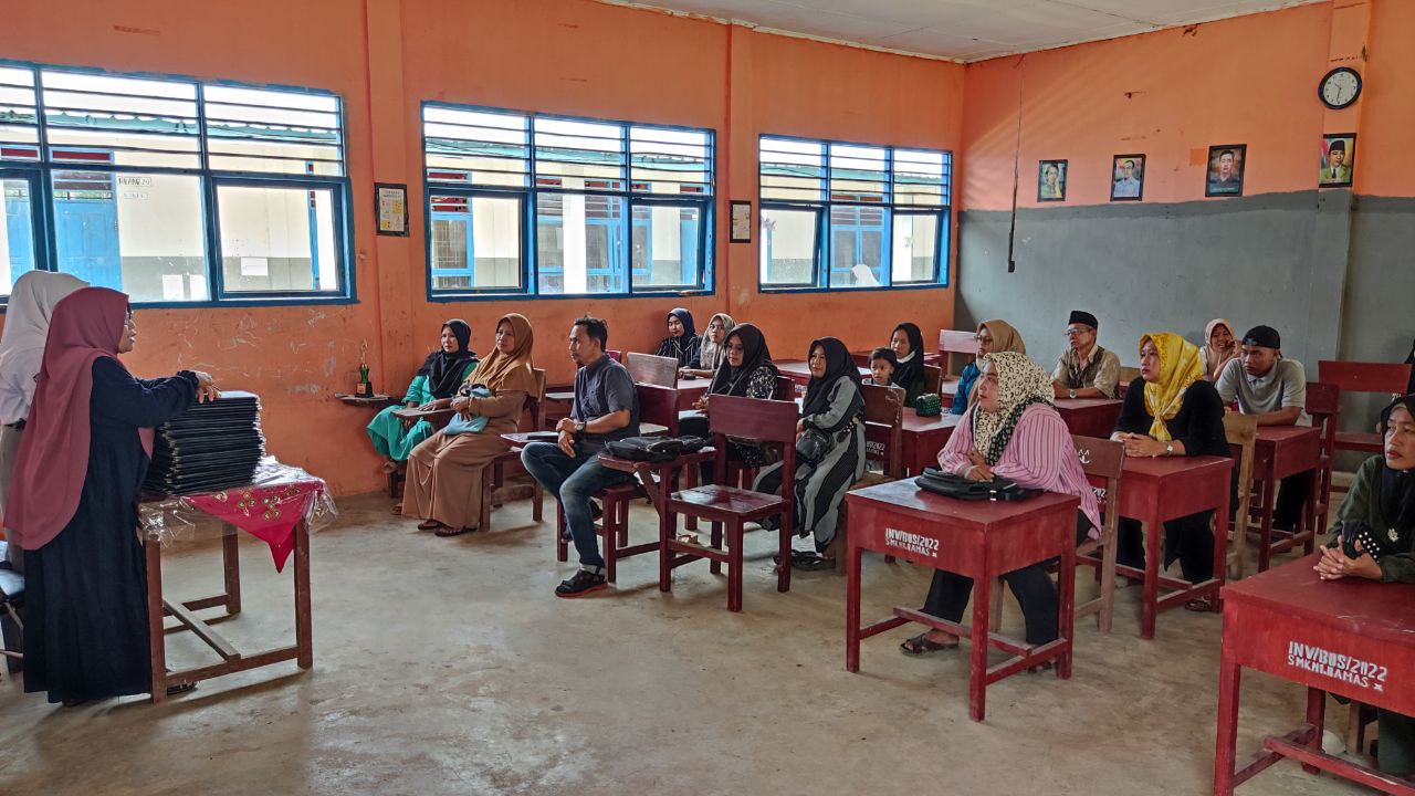 Pembagian Rapor dan Pengumuman Juara Semester Genap Tahun Pelajaran 2022-2023